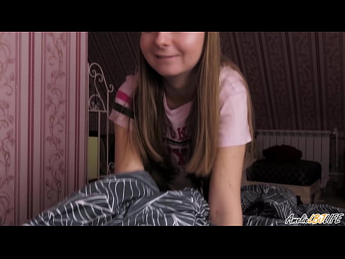 ❤️ Blondie анын BFF анын терең соруп жана анын оозуна сперма алат ❤️ Секс видео ky.epicshowdown.top ❤